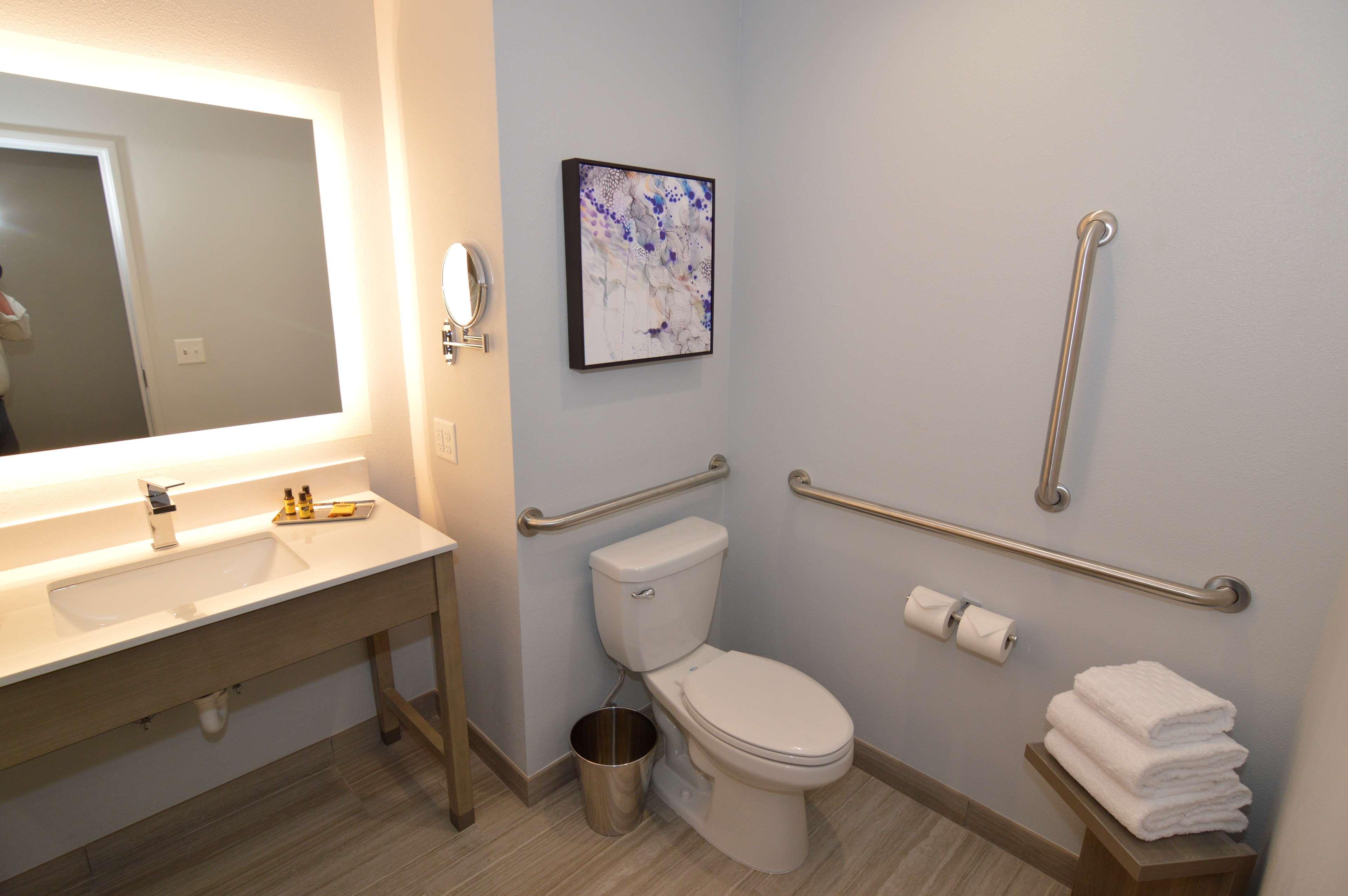 Best Western Plus Executive Residency Oklahoma City I-35 Екстер'єр фото