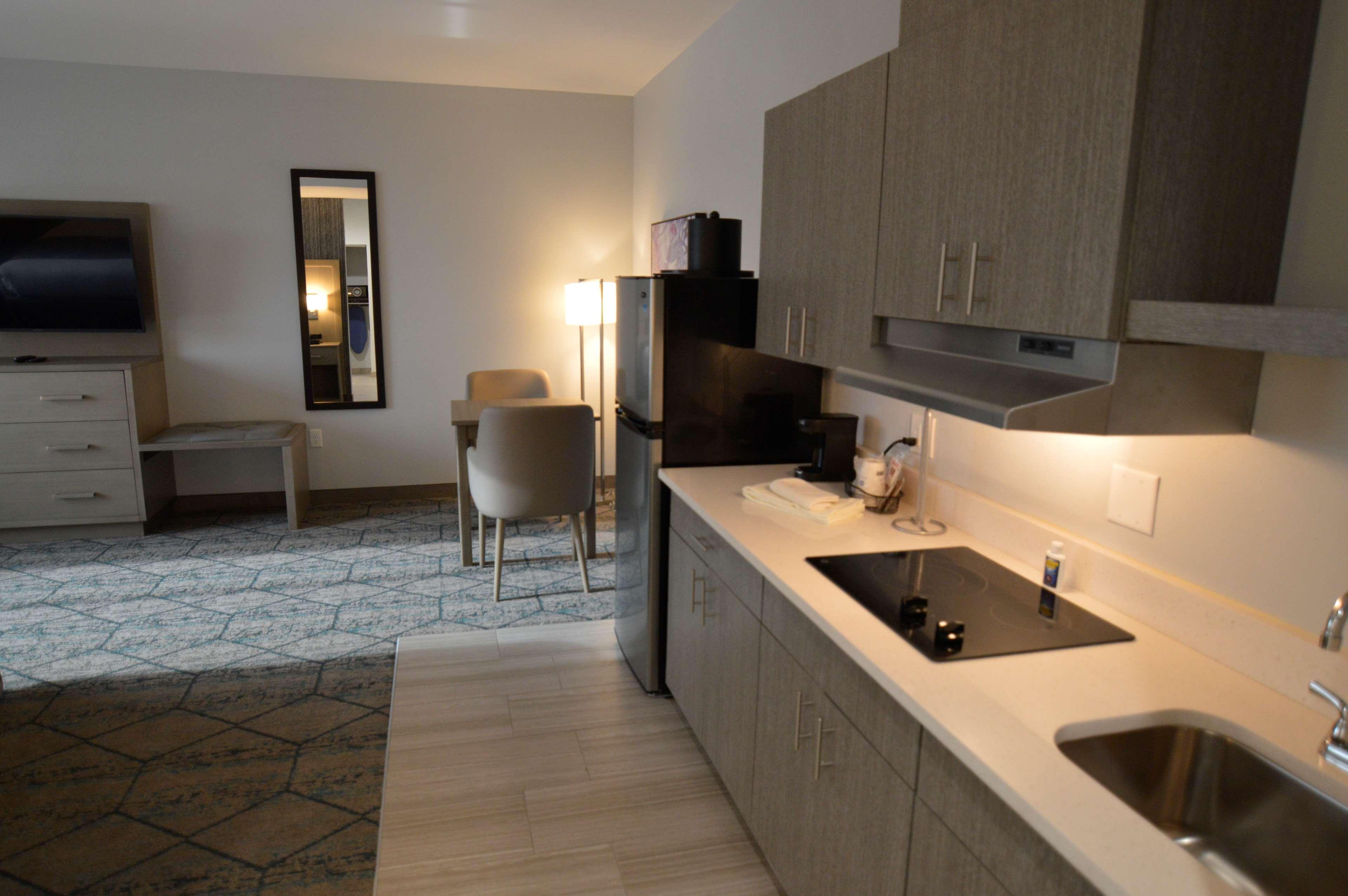 Best Western Plus Executive Residency Oklahoma City I-35 Екстер'єр фото